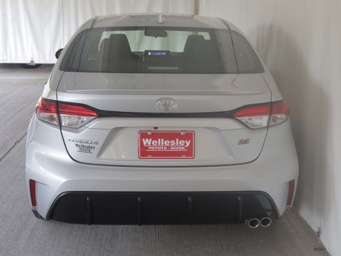 Used 2023 Toyota Corolla SE w/ SE Premium Package FWD image 28