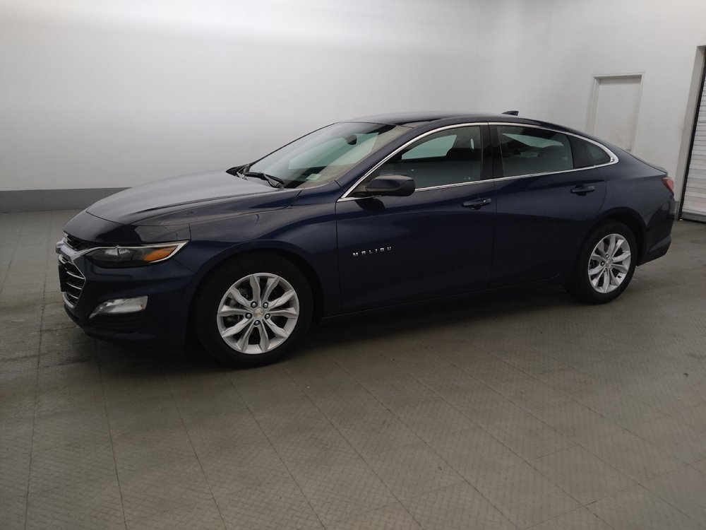 Used 2022 Chevrolet Malibu LT w/ Leather Package FWD image 2