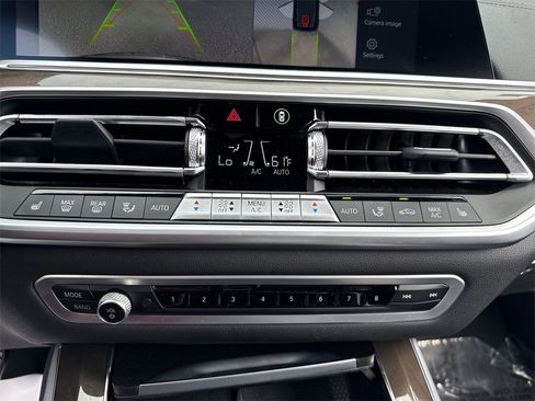 Used 2022 BMW X5 sDrive40i w/ Climate Comfort Package image 22
