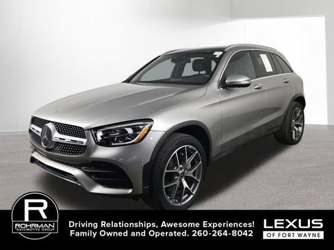 Used 2021 Mercedes-Benz GLC 300 4MATIC image 1