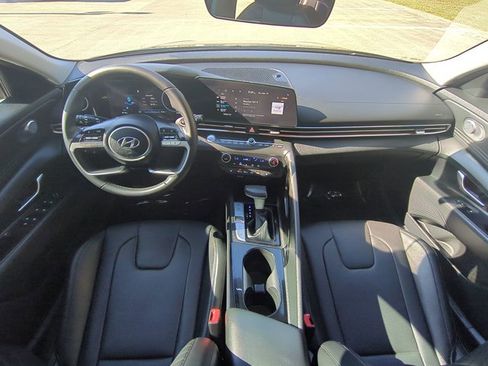 Certified 2023 Hyundai Elantra Limited image 19