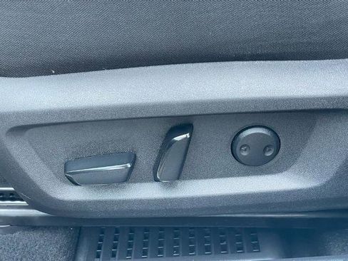 Certified 2023 Nissan Rogue SV image 14