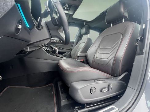 Used 2023 Volkswagen Jetta GLI Autobahn image 10