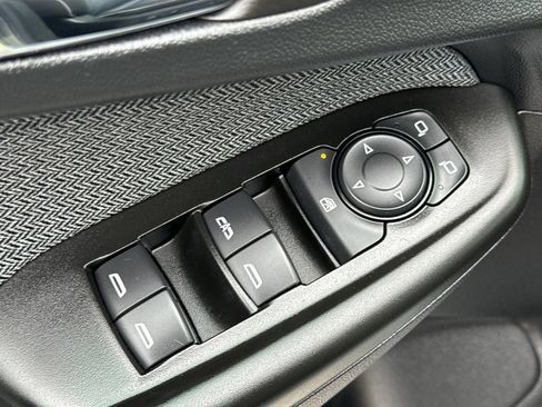 Used 2023 Chevrolet TrailBlazer LT w/ Convenience Package image 11