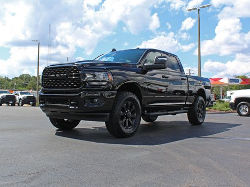 Used 2024 RAM 2500 Big Horn w/ Night Edition image 10