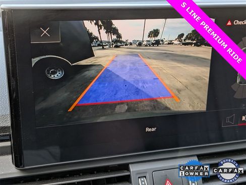 Used 2025 Audi Q5 2.0T Premium image 16