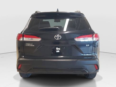 Used 2023 Toyota Corolla Cross LE FWD image 6