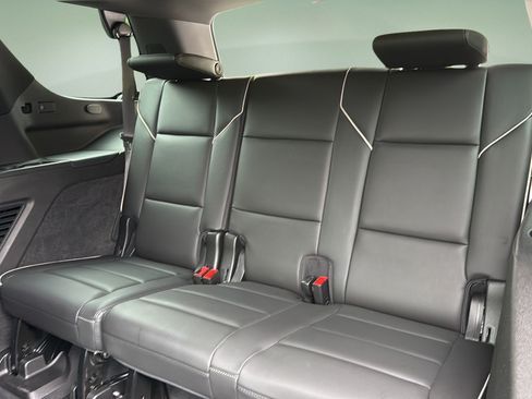 Used 2021 Cadillac Escalade Sport w/ Driver Assist Tech Package AWD/4WD image 18