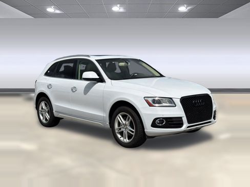 Used 2016 Audi Q5 2.0T Premium Plus w/ Technology Package AWD/4WD image 7