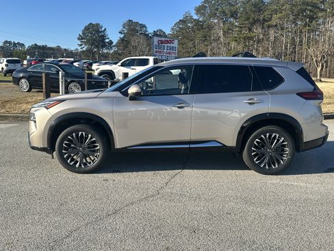 New 2026 Nissan Rogue Platinum w/ Platinum Premium Package AWD/4WD image 8