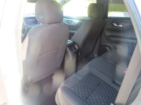 Used 2020 Chevrolet Blazer LT image 13