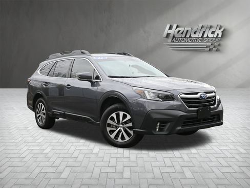 Certified 2022 Subaru Outback Premium image 2