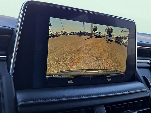 Used 2024 Chevrolet Tahoe LT RWD image 16