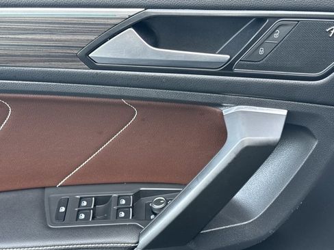 Used 2022 Volkswagen Tiguan SEL R-Line AWD/4WD image 20