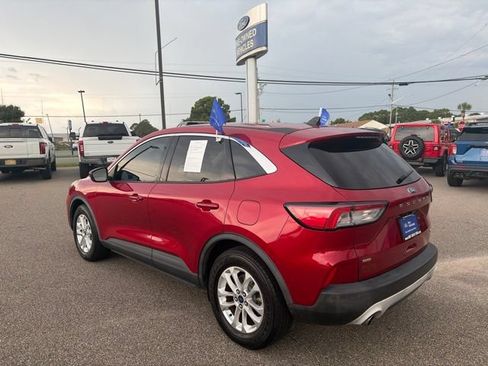 Certified 2020 Ford Escape SE FWD image 6