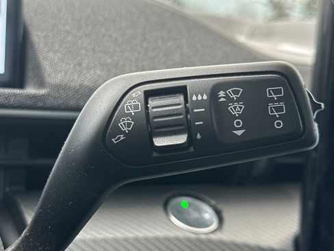 Used 2022 Ford Mustang Mach-E Premium image 38