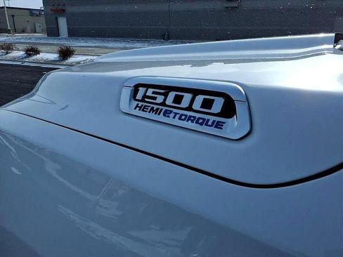 Used 2023 RAM 1500 Big Horn AWD/4WD image 12