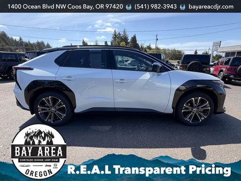 Used 2024 Toyota bZ4X AWD w/ Weather Package image 7