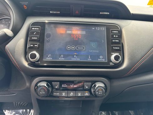 Used 2022 Nissan Kicks SR w/ Premium Package FWD image 23
