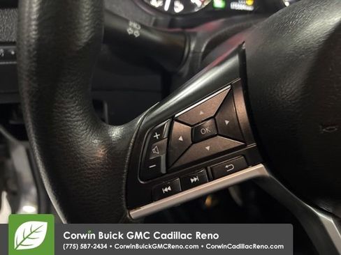 Used 2017 Nissan Rogue S image 15