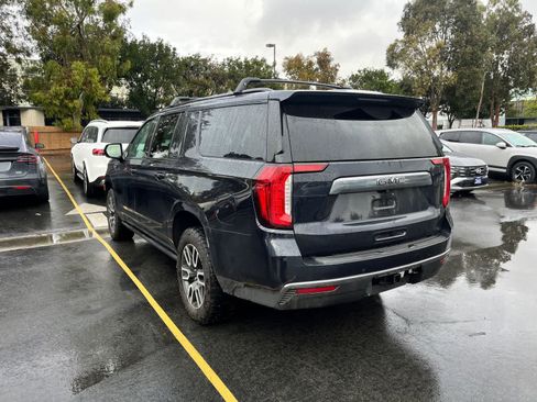 Used 2022 GMC Yukon XL AT4 w/ Max Trailering Package image 4