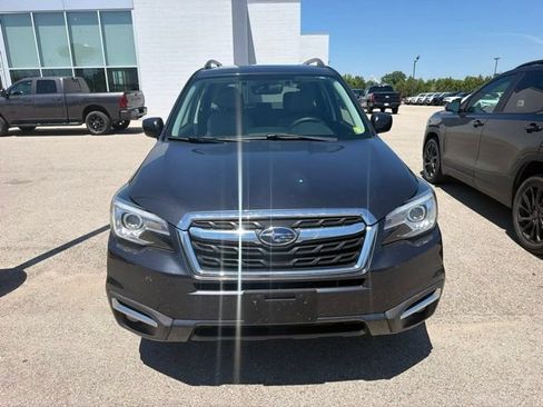 Used 2017 Subaru Forester 2.5i Limited AWD/4WD image 2