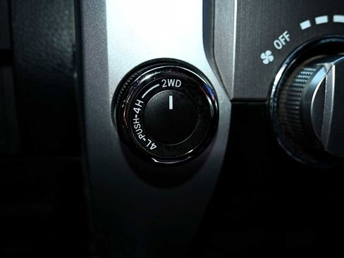 Used 2017 Toyota Tundra SR5 image 23