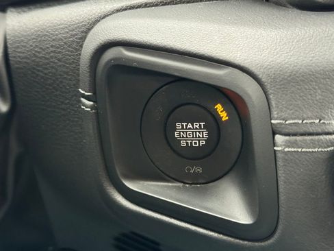 Used 2024 Jeep Wrangler Unlimited Rubicon image 25