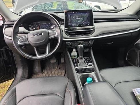 Used 2022 Jeep Compass Latitude w/ Sun and Sound Group image 8