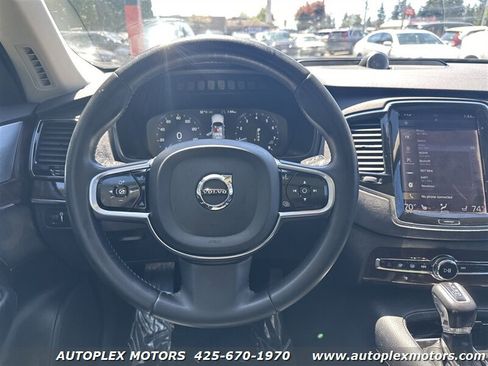 Used 2016 Volvo XC90 T6 Momentum w/ Momentum Plus Package image 21