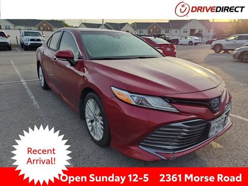 Used 2018 Toyota Camry XLE w/ Audio Package FWD image 1