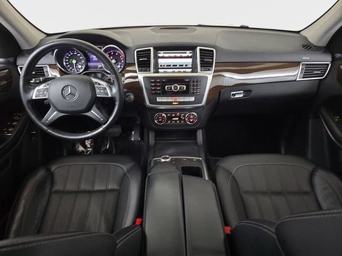 Used 2014 Mercedes-Benz GL 450 4MATIC image 9