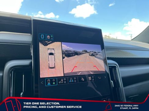 New 2026 GMC Yukon XL AT4 w/ AT4 Premium Plus Package AWD/4WD image 32