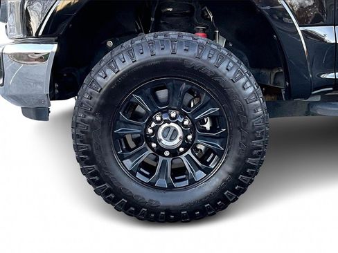 Used 2022 Ford F250 Lariat w/ Tremor Off-Road Package image 31