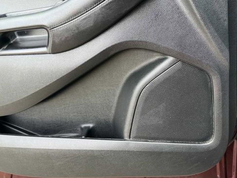 Used 2023 Ford Edge SEL image 13