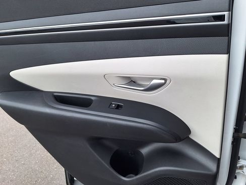 Certified 2022 Hyundai Tucson SEL AWD/4WD image 12