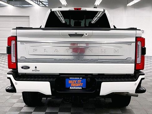 Used 2024 Ford F250 Platinum image 4