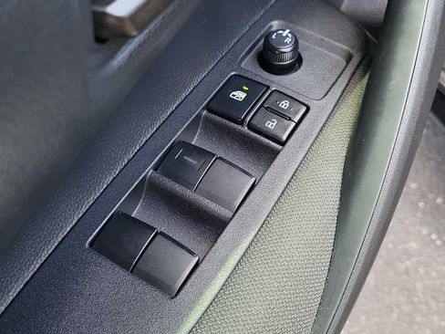 Used 2026 Toyota Corolla LE FWD image 22