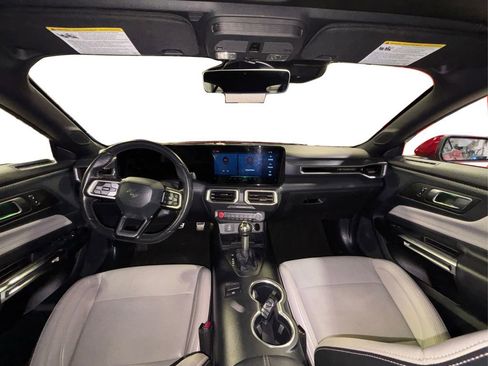 Used 2024 Ford Mustang Premium image 31