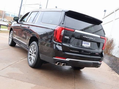 New 2026 GMC Yukon XL Denali w/ Denali Reserve Package AWD/4WD image 3