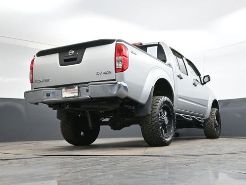 Used 2014 Nissan Frontier SV image 31