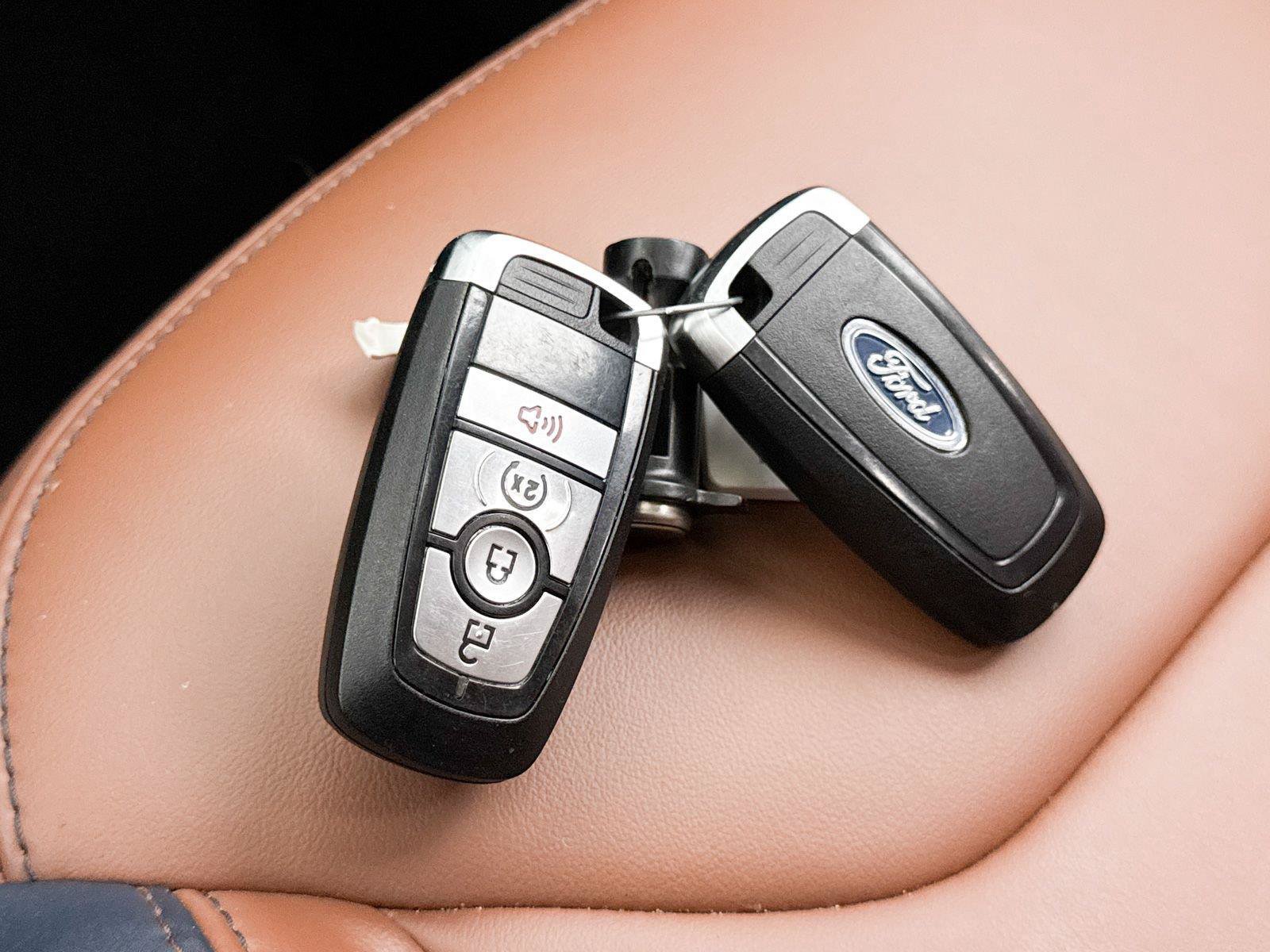 Used 2023 Ford Maverick Lariat w/ Lariat Luxury Package FWD image 38