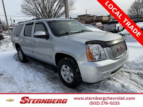 Used 2013 GMC Yukon XL SLT image 1