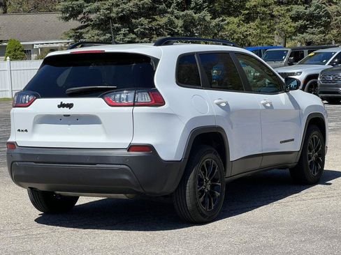 Used 2023 Jeep Cherokee Altitude Lux AWD/4WD image 39