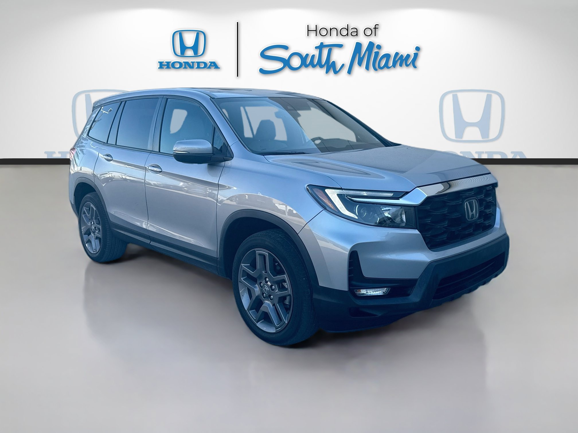 Certified 2023 Honda Passport EX-L image 1