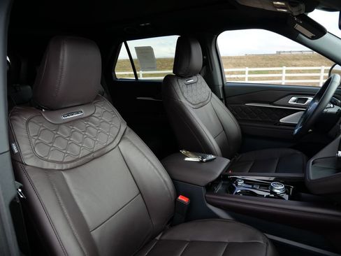 New 2026 Ford Explorer Platinum w/ LUX Leather Package image 22