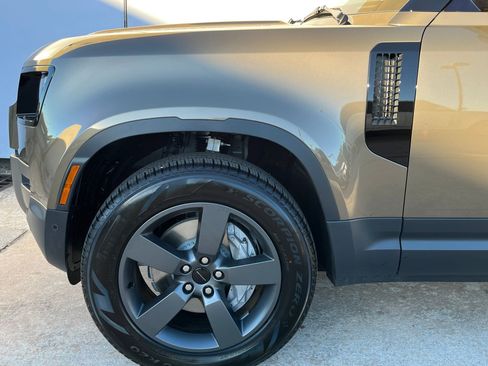 New 2026 Land Rover Defender 110 S image 11