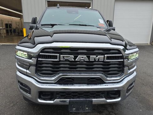 Used 2026 RAM 2500 Big Horn AWD/4WD image 3
