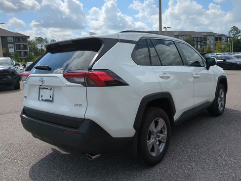 Used 2025 Toyota RAV4 XLE w/ Convenience Package FWD image 6