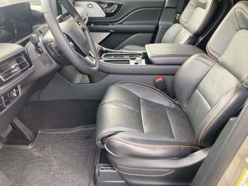 New 2025 Lincoln Aviator Black Label image 22